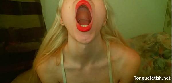  Vanessa has a big, sexy mouth and long tongue